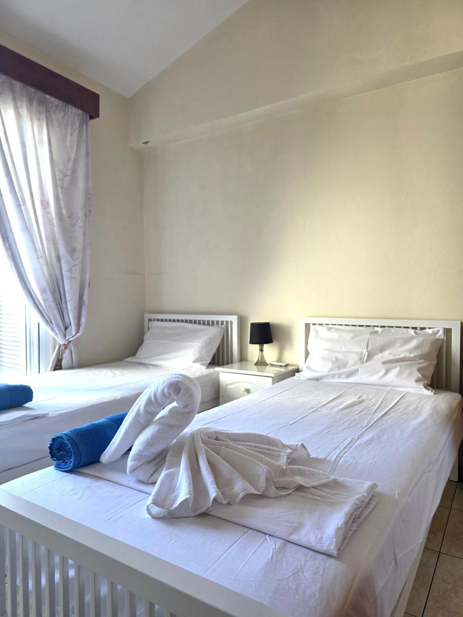 H&O Sunrise Villa In Coral Bay! Εξωτερικό φωτογραφία