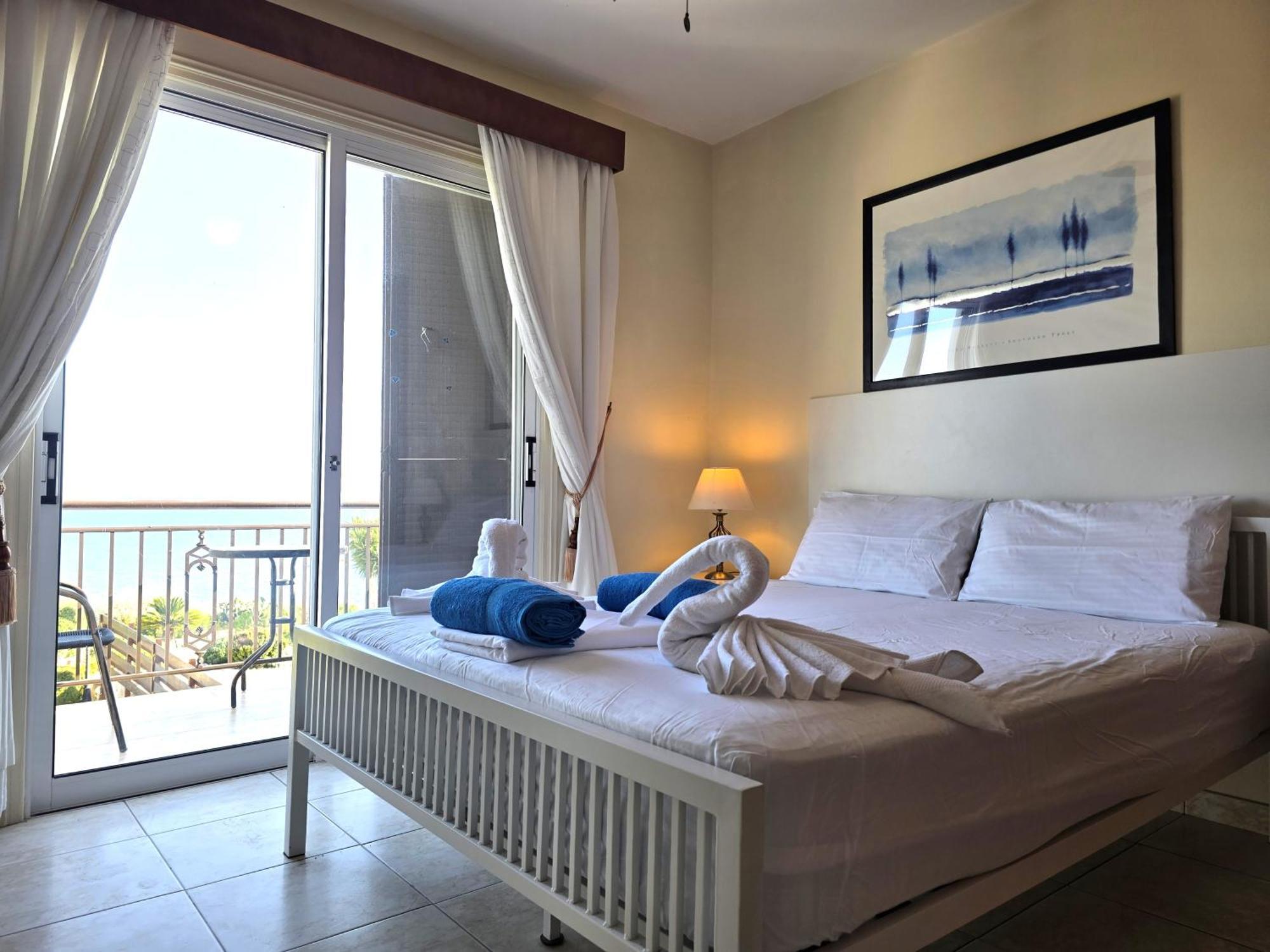 H&O Sunrise Villa In Coral Bay! Εξωτερικό φωτογραφία