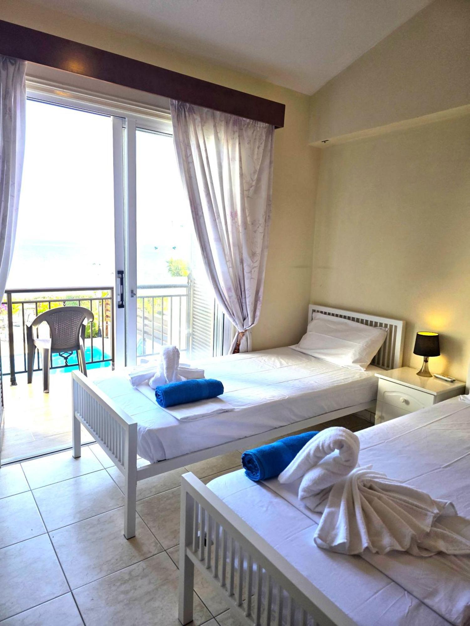 H&O Sunrise Villa In Coral Bay! Εξωτερικό φωτογραφία
