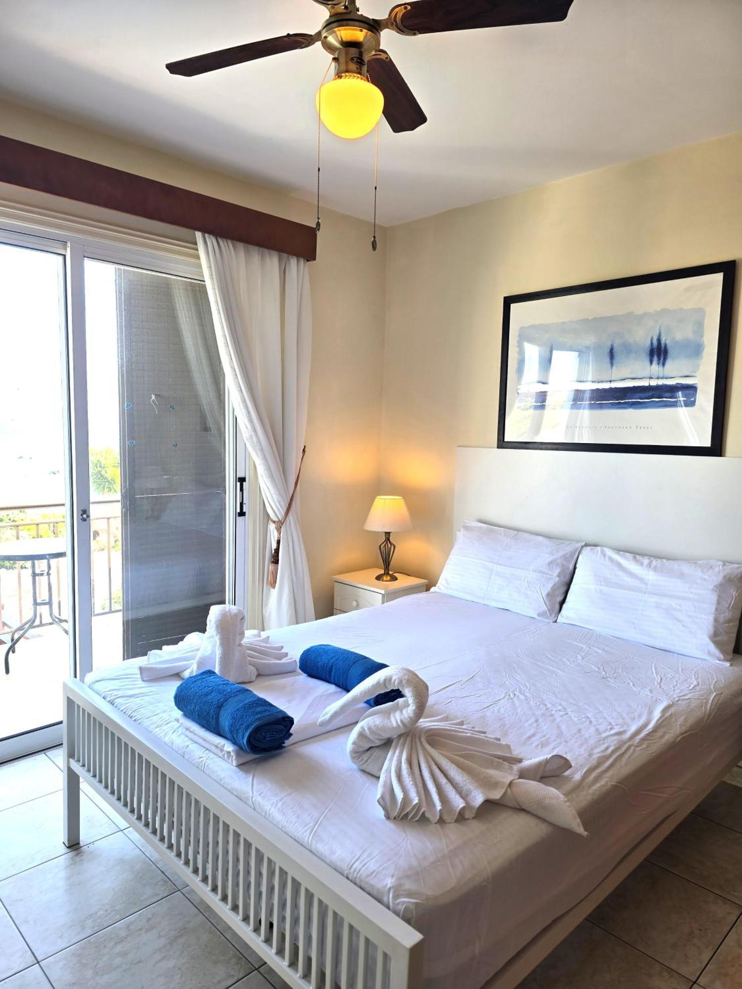H&O Sunrise Villa In Coral Bay! Εξωτερικό φωτογραφία